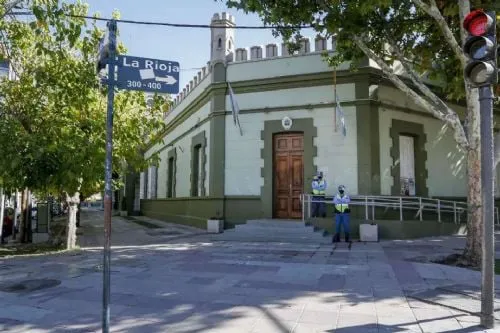 f500x333-798082_821885_5050