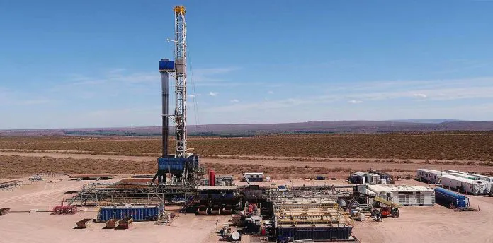 Petroleo-696x344