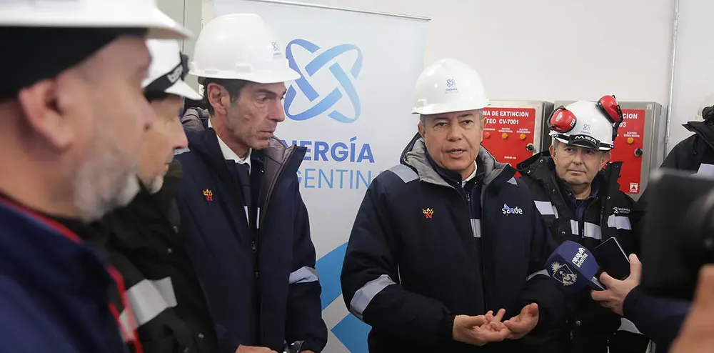 Web...Enarsa7V0A0331