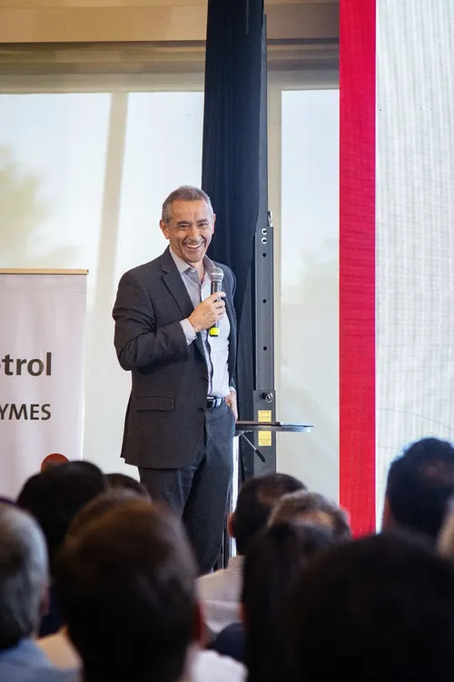 WhatsApp Image 2025-10-09 at 17.05.46 (2)